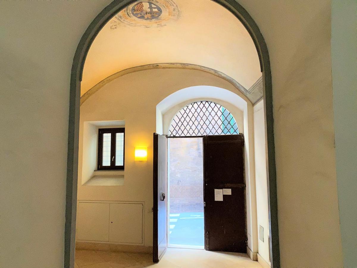 סיינה Violante House-Appartamento In Centro Storico מראה חיצוני תמונה